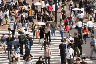 ?顶级持球大核！单核东契奇轰33分6板17助攻主宰比赛！